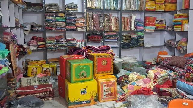 Raj Vastralaya Koderma (7)