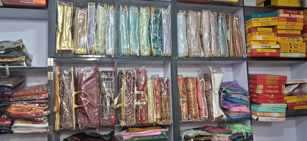 Raj Vastralaya Koderma (8)