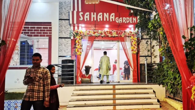 Sahana Garden Hotel in Koderma (2)