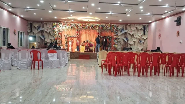 Sahana Garden Hotel in Koderma (4)