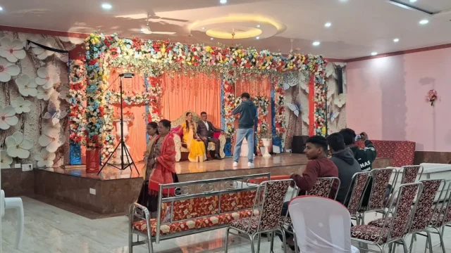 Sahana Garden Hotel in Koderma (7)