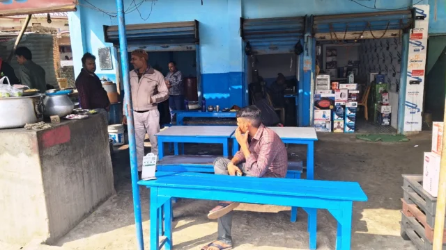 Sharma Ji Bhojnalaya – Koderma Bazar (2)