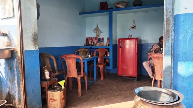 Sharma Ji Bhojnalaya – Koderma Bazar (3)