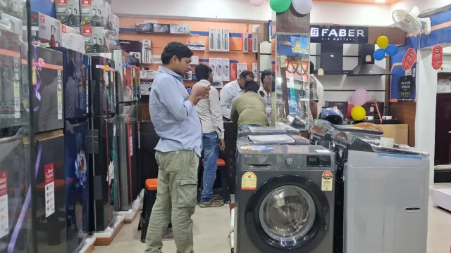 Vishwakarma Electronics Koderma Bazar (3)