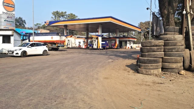 Indian Oil Somani Auto Service Station (1)