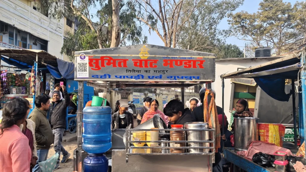 Sumit Chat Bhandar (1)